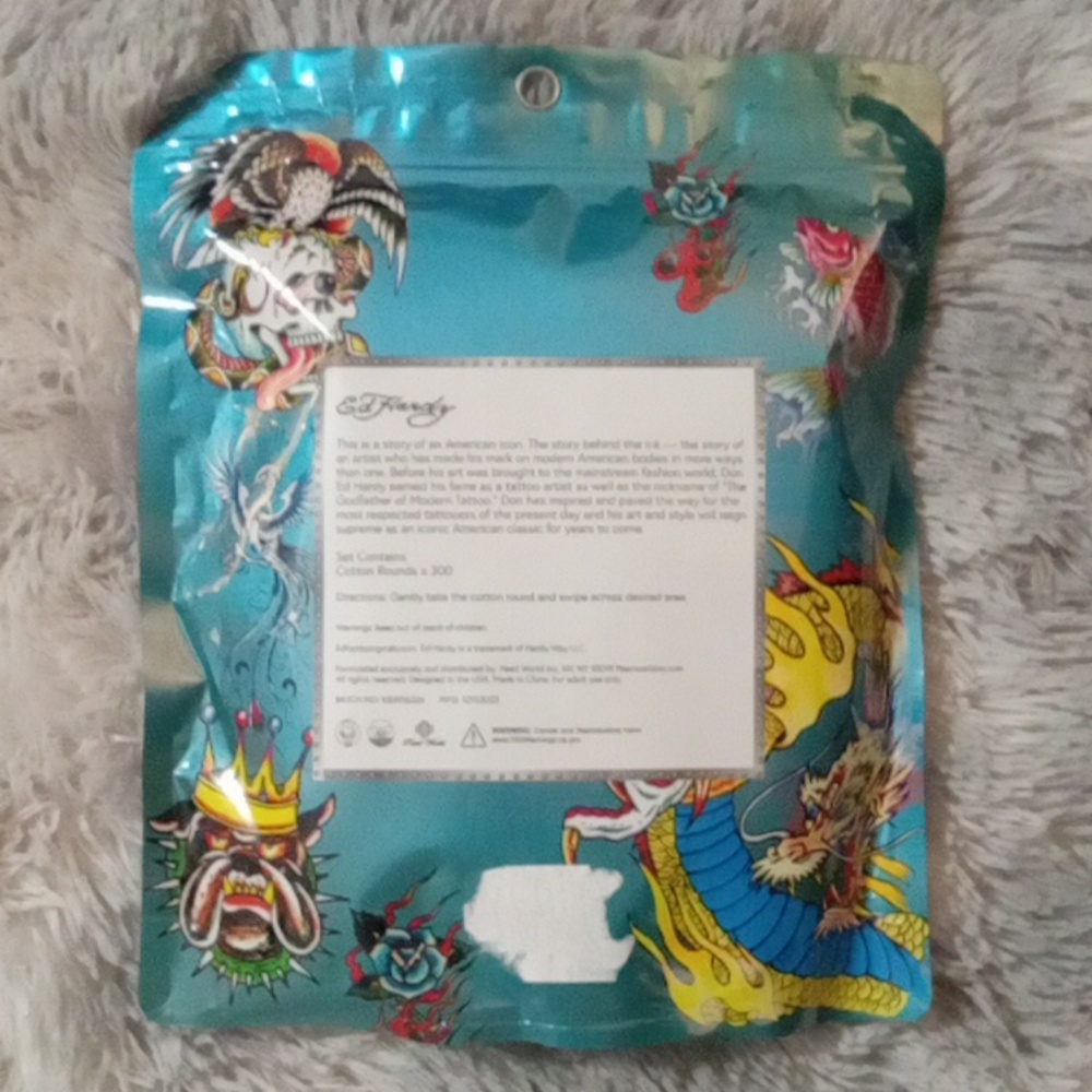 NWT Ed Hardy 300ct Cotton Rounds - Picture 2 of 4